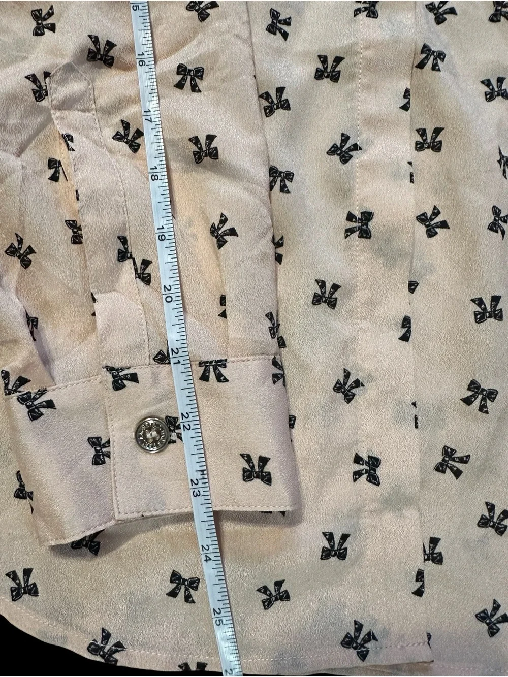 NWT Karl Lagerfeld Pale Pink Bow-Print Button Up Shirt - Picture 6 of 12